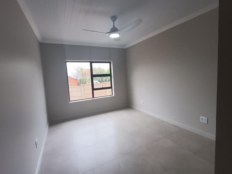 3 Bedroom Property for Sale in Hartenbos Central Western Cape